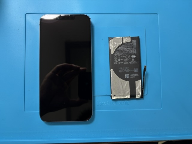 神戸市からお越しのお客様よりiPhone13のバッテリー交換をご依頼いただきました！